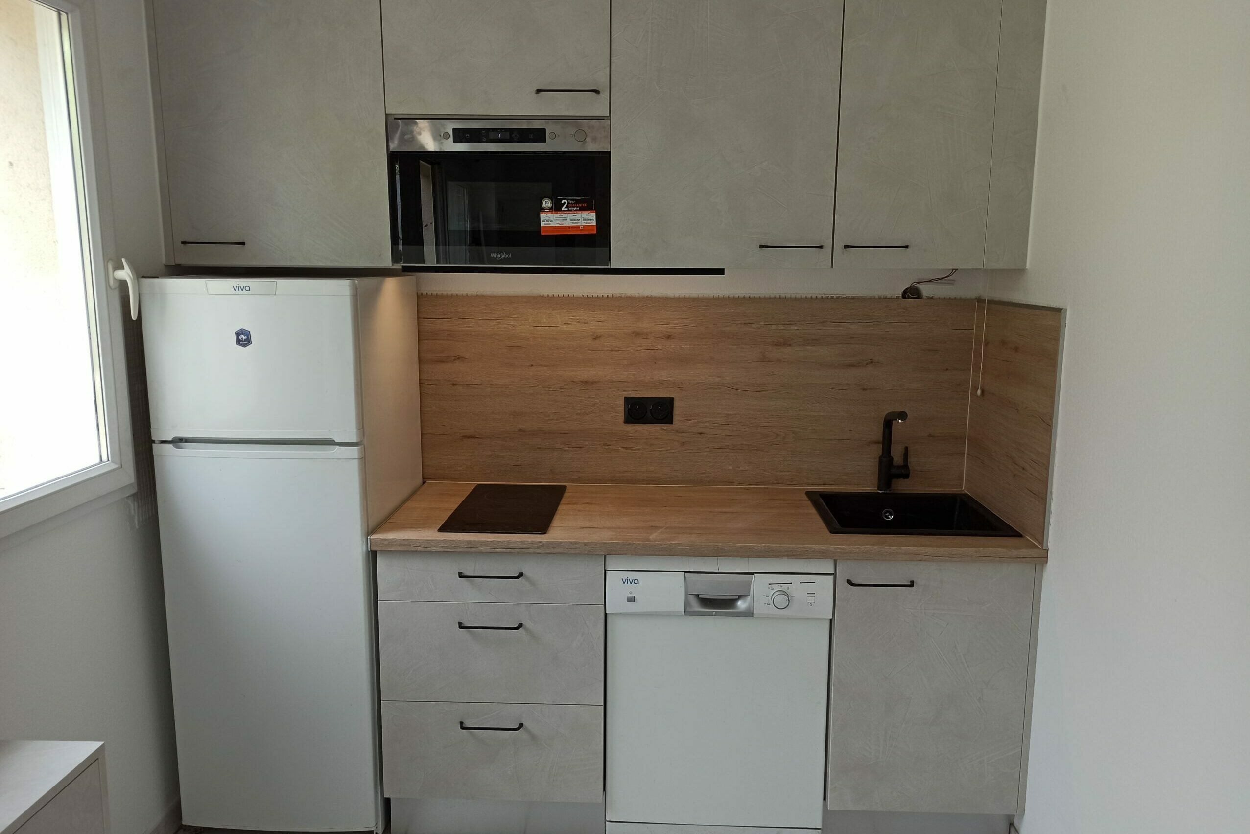 Cuisine blanche installée à fabrègues par sagilis