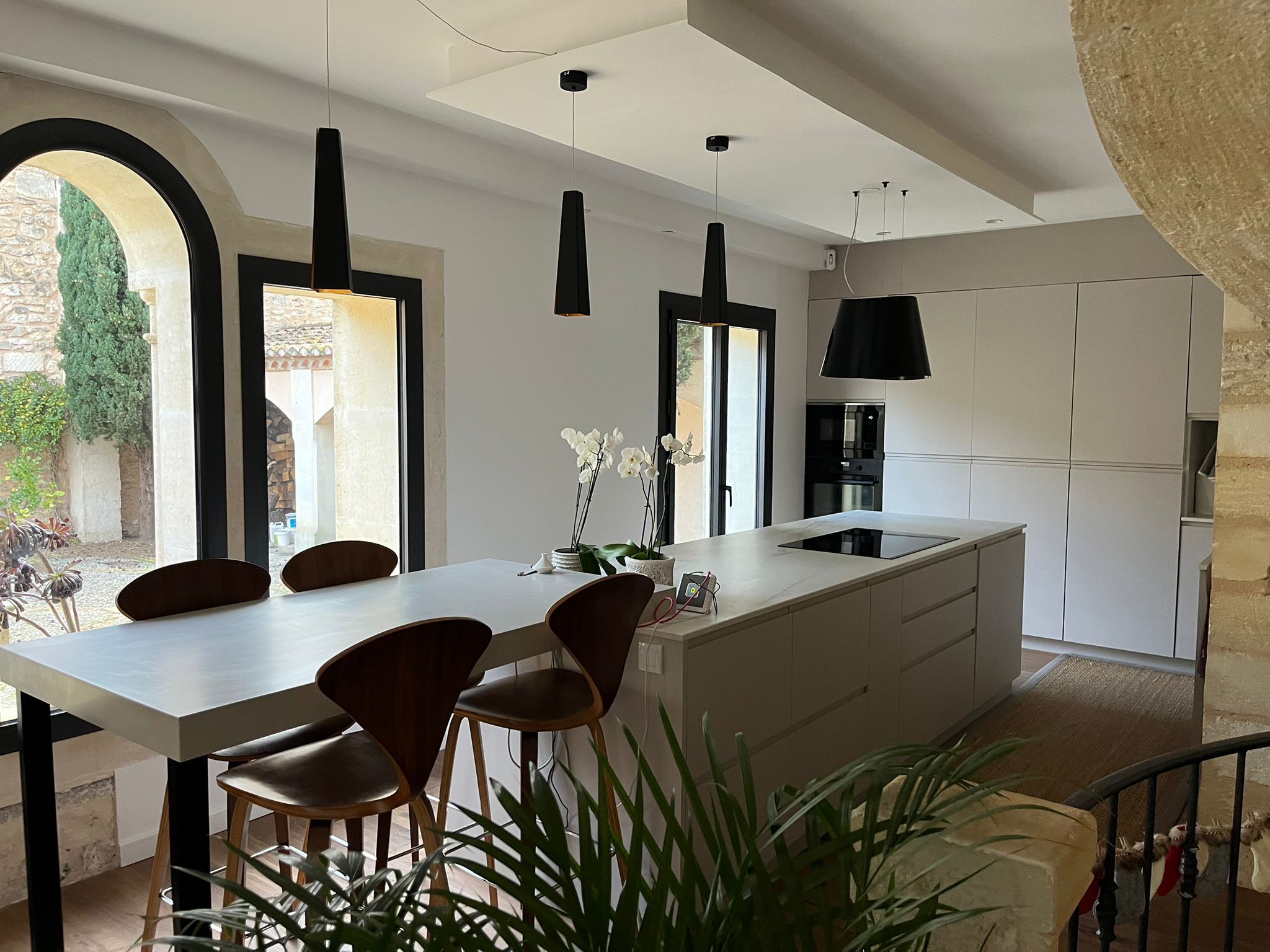 Cuisine installée en 2023 à Mudaison par SAGILIS